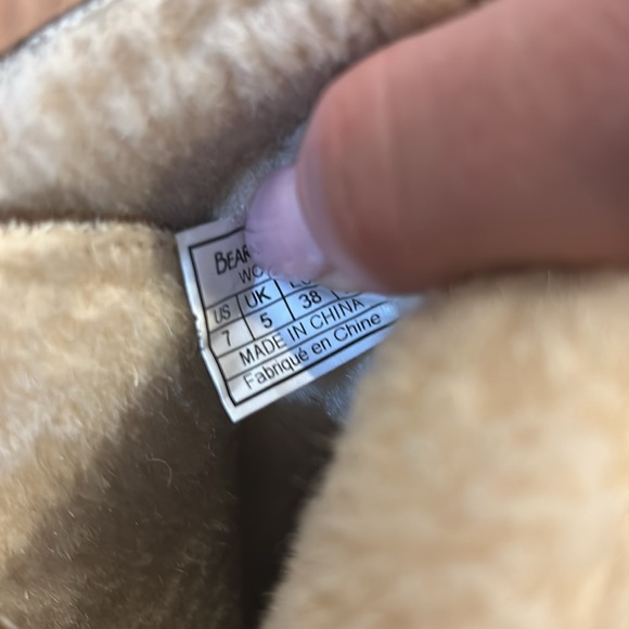 Women’s Bearpaw boots - Picture 5 of 5